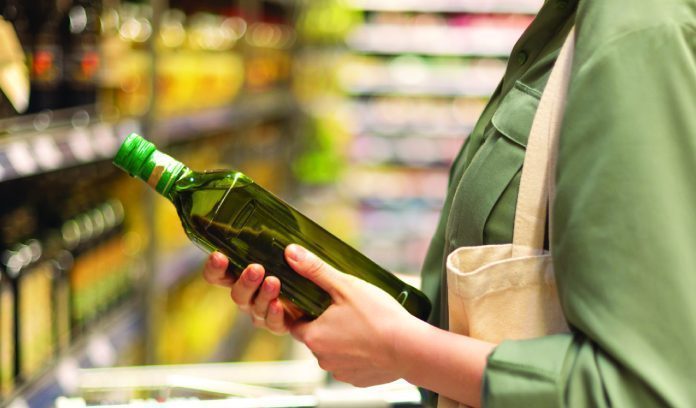 Olio alimentare esausto: una risorsa 100% riciclabile e troppo spesso sprecata