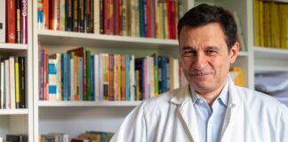 Intervista a Dario Bressanini: diete, scienza e responsabilità nell’era della disinformazione Foto ritratto di Dario Bressanini