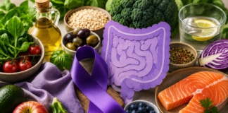 Giornata mondiale delle malattie infiammatorie croniche intestinali: approcci dietetici e gestione personalizzata Vari alimenti su un tavolo insieme a un fiocco viola e un disegno dell'intestino.